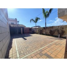 Villa in Vendita con 600 mq di spazio esterno a Scoglitti - Costa Esperia a 700 metri dal mare