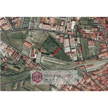 Vendesi terreno edificabile zona D7