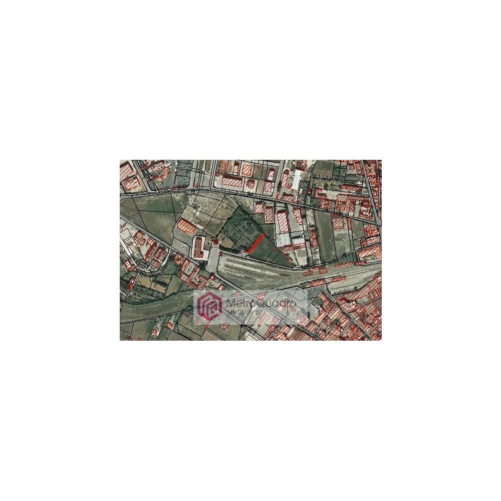 Vendesi terreno edificabile zona D7