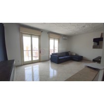Vittoria Vendesi Appartamento 3 piano - Piccolo Contesto condominiale Senza Ascensore